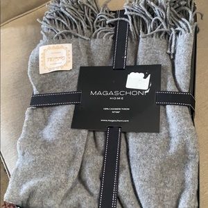 NWT 100% CASHMERE THROW 50”x60”